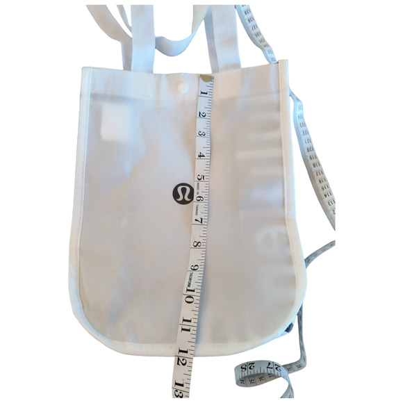 LULULEMON  Reusable Storage Bag  Medium Size Double Handle Snap close White Logo - Picture 9 of 13